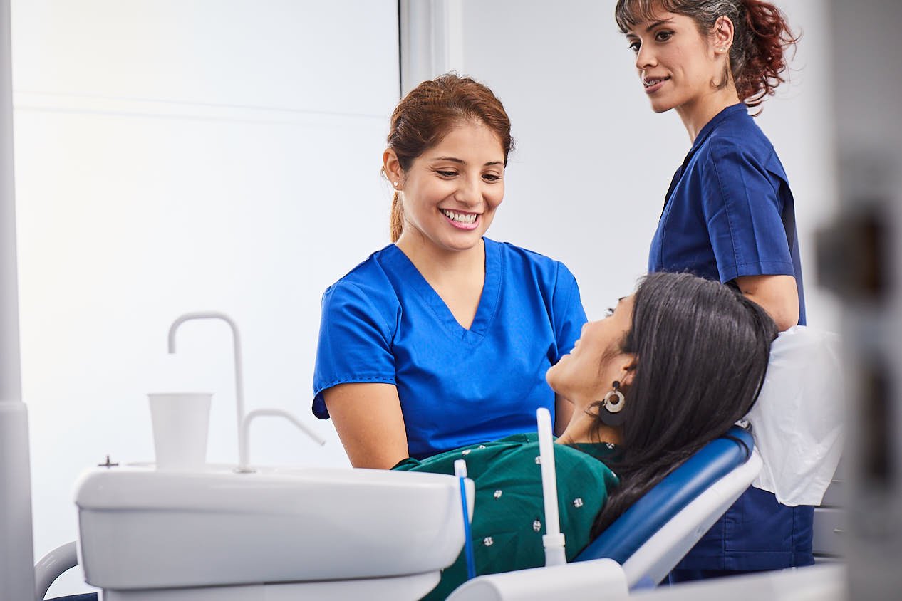 Customer Teeth Colosseum Dental Group - Zure