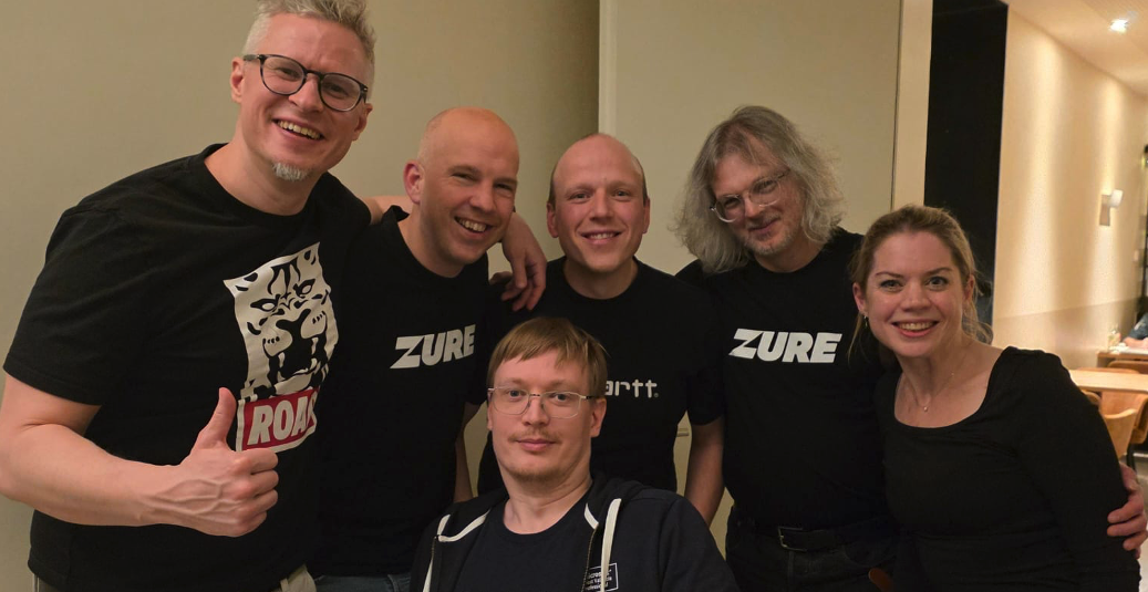 6 out of 9 Zure's Micrsofot MVPs (Most valuable professional) at MVP Summit in Seattle.