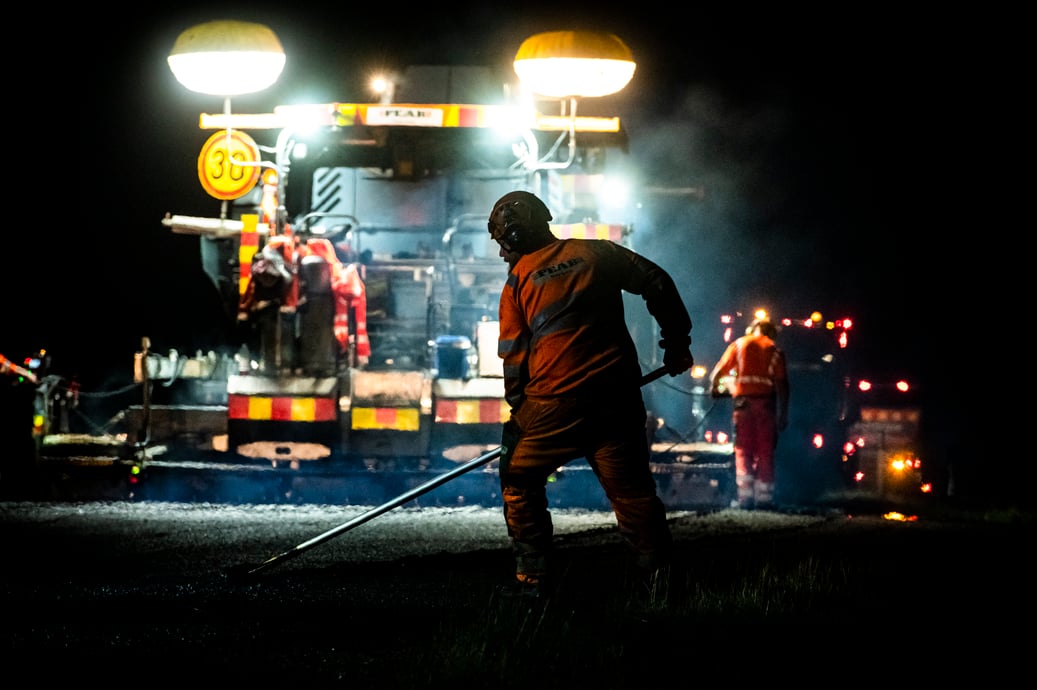 asvalttityot_yolla_peab_asfalt_12_KaVi Aluelehdet_20210815